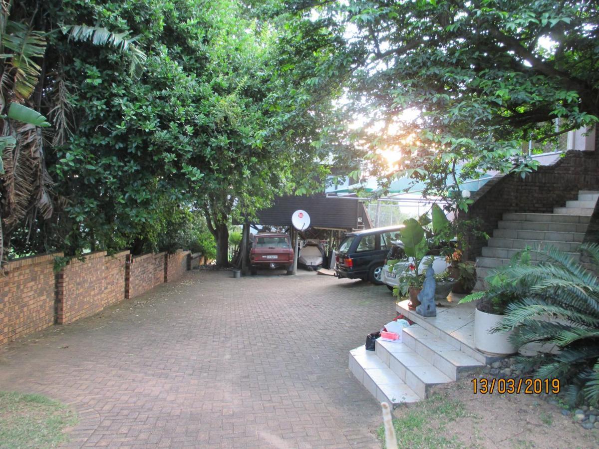 The Tree House Villa Mbombela Dış mekan fotoğraf